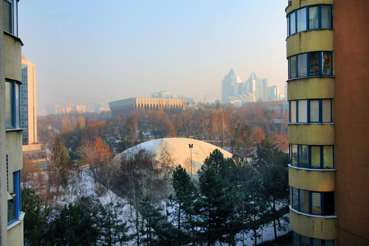 Perfect Spacious Apartment 356 Almaty Luaran gambar